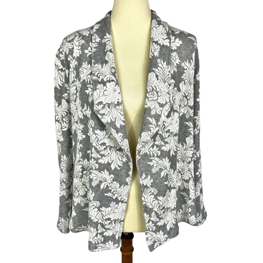 Chico’s 1 Gray White Floral Damask Knit Open Cardigan Sweater Jacket Medium 8